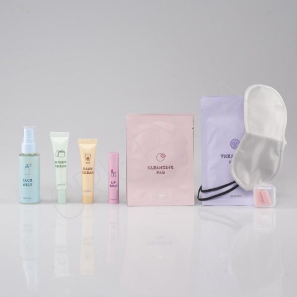 Набір засобів для догляду за шкірою обличчя в подорож Eunyul Cloud Travel Kit set - 8 продуктів